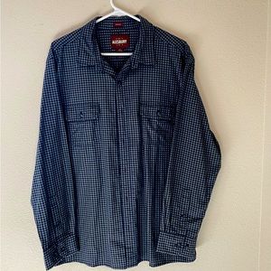Men’s casual grey and black plaid shirt